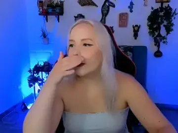 Stellawatts  live sex cam