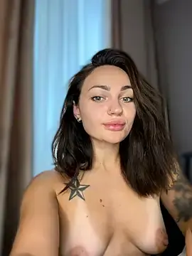 BiteMeSarah  live sex cam