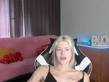 BlondyLedy  live sex cam
