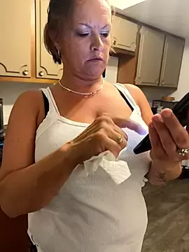 Brittany_Star22  live sex cam