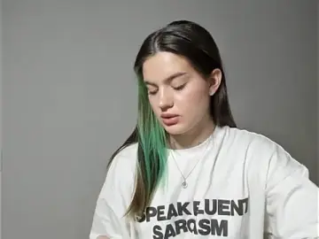 NikkieKitty  live sex cam