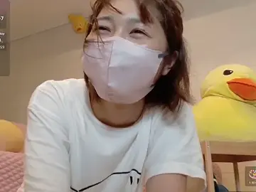 SUZU_  live sex cam