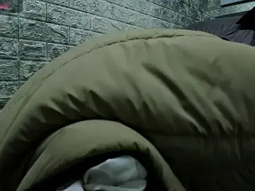 ShineFox  live sex cam