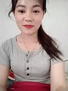 Little-green-sprout  live sex cam