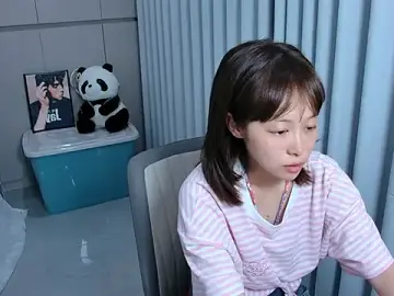 Yuki-888  live sex cam