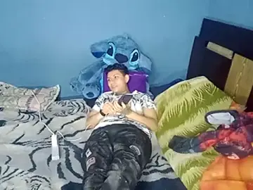 Junne_Tomboy  live sex cam