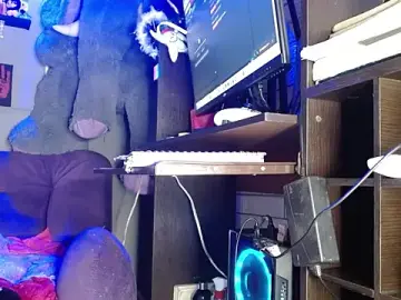 Meg4n_420  live sex cam