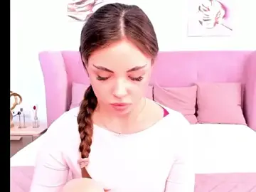 MyEvelin  live sex cam