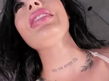 SOPHICARTERS  live sex cam