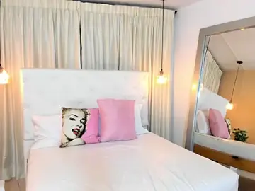 Samantha_Lenox  live sex cam