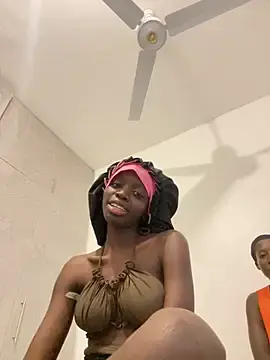Aaliyaaah899  live sex cam