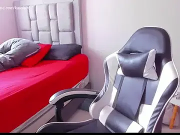 Kalagr2  live sex cam