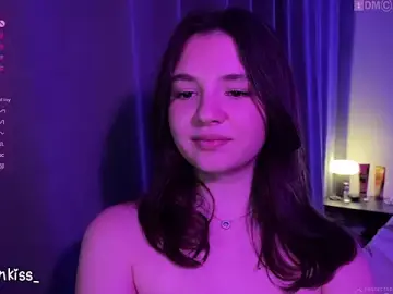 Kisankiss  live sex cam