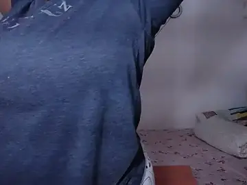 Yselahot  live sex cam
