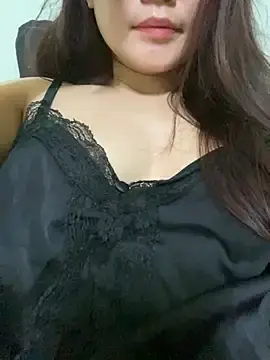 Bonny-y  live sex cam