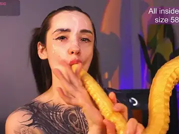 EvaCanton  live sex cam