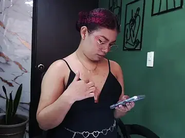 JadaRoberts  live sex cam