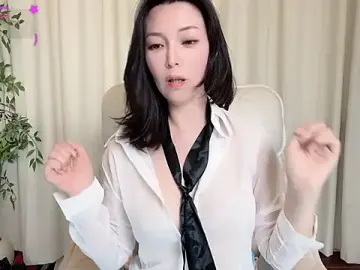 Lucy-cici  live sex cam