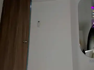 Nina_sweetz12  live sex cam