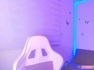 Sweettvera  live sex cam