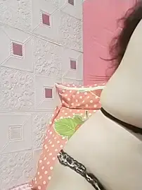 Urwildest_dreams  live sex cam