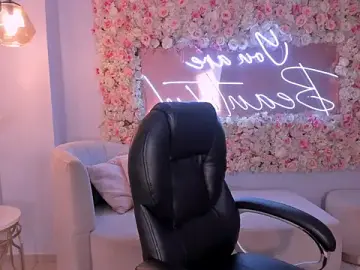 AbbyDalton  live sex cam