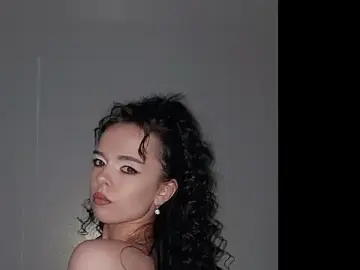 DianaNuud  live sex cam