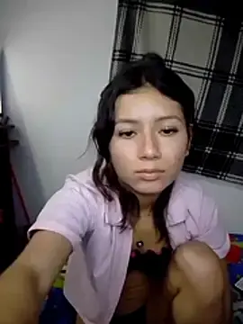 Kitty_whiteee  live sex cam