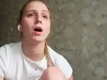 LeighaGreenley  live sex cam