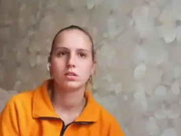 LeighaGreenley  live sex cam