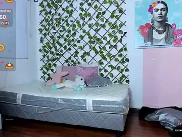 LiaRivers  live sex cam