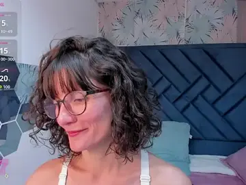 Valery_More__  live sex cam