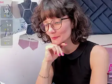 Valery_More__  live sex cam