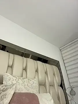 ALISSON_FOXXX1  live sex cam