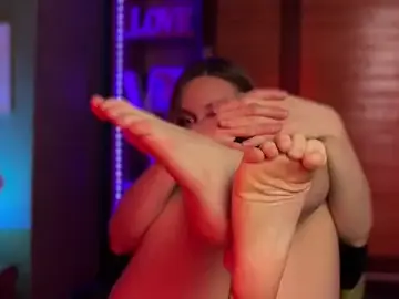 InDiva  live sex cam