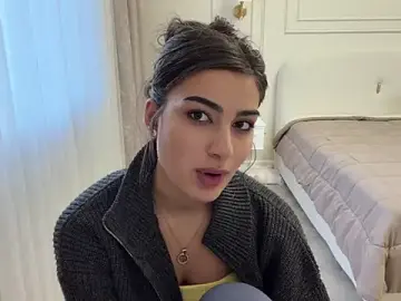 Marnera  live sex cam