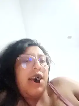 Nikkylin  live sex cam