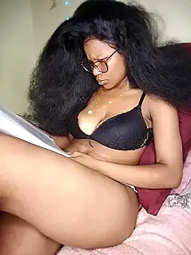 Seductive_Yellow_Titties  live sex cam