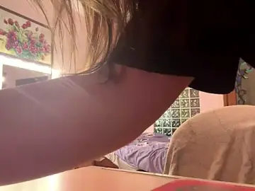 WrongRoyal  live sex cam