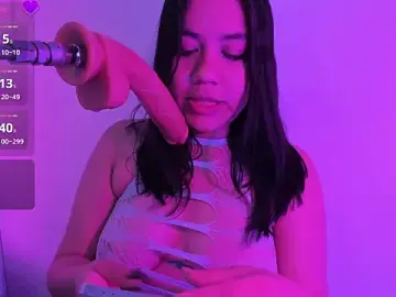 Emma_smile  live sex cam