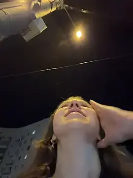 Outdoor-houndour  live sex cam