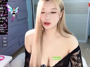 Ruby-77  live sex cam