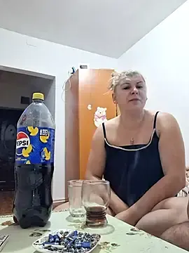 Rusanda9  live sex cam