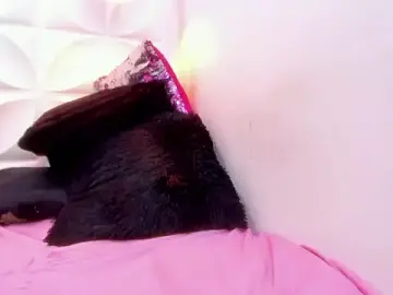 Zaira_skinny  live sex cam