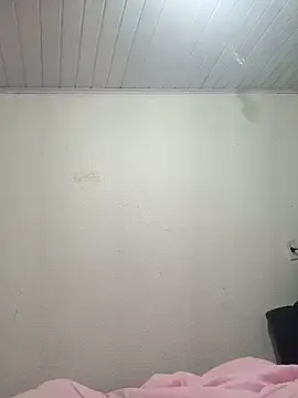 Carloscova25  live sex cam