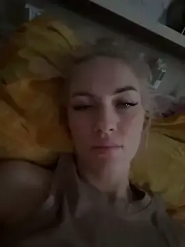 DreamGirl-777  live sex cam