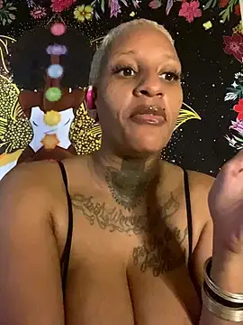 Goddesscherrired  live sex cam