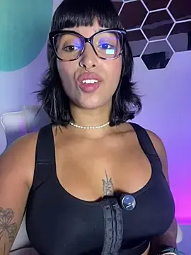 LollaByer  live sex cam