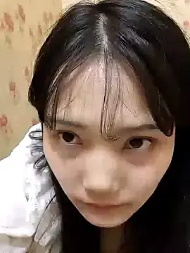 Mintdaoiry  live sex cam