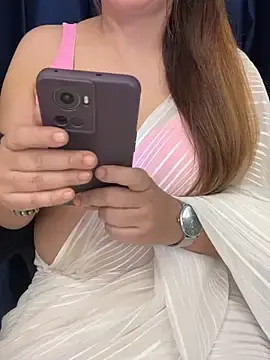 Naughty-Shreenn  live sex cam